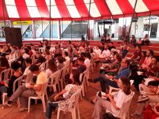 Assemblia Geral Extraordinria do APUBH - Praa de Servios da UFMG